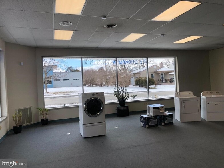 More Photos Of 602 S 16th St, Columbia Industrial For Lease