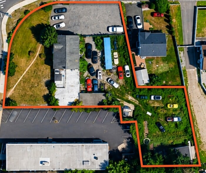 Primary Photo Of 120 W Hills Rd, Huntington Station Service For Sale