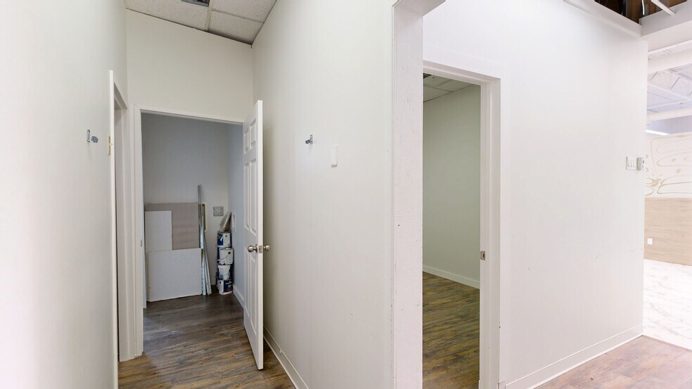 More Photos Of 4810 50 st, Stettler Flex For Lease