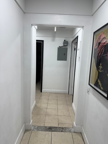 More Photos Of 9834-9850 Sandalfoot Blvd, Boca Raton General Retail For Sale