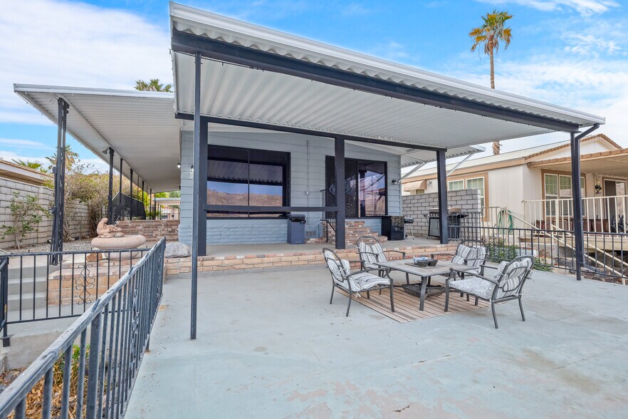 More Photos Of 1837 Riverside Dr, Bullhead City Specialty For Sale
