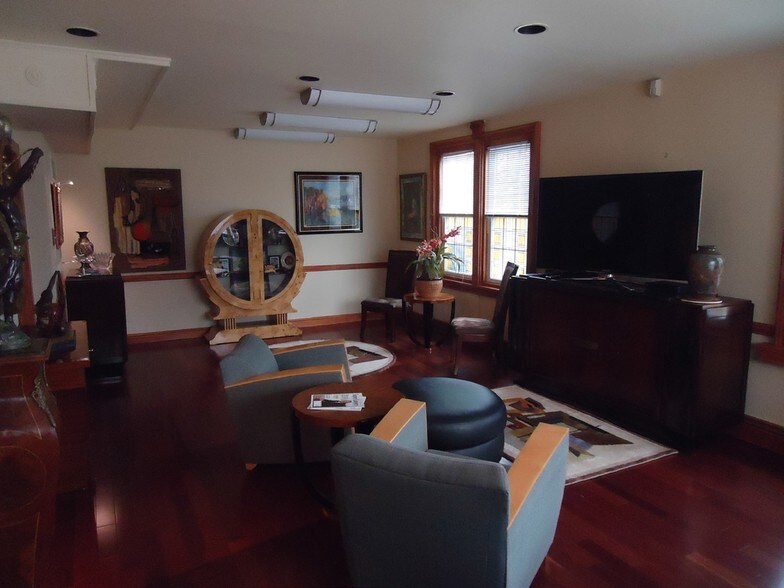 More Photos Of 936 County Line Rd, Bryn Mawr Office For Lease