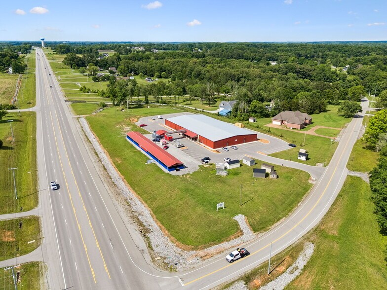More Photos Of 4070 Old Highway 431, Greenbrier Freestanding For Sale
