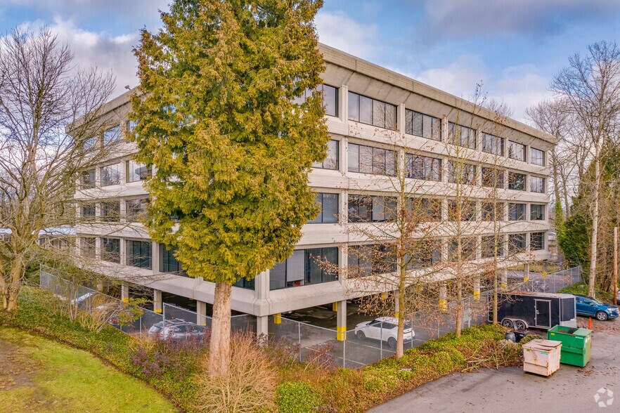 More Photos Of 6400 Roberts St, Burnaby Unknown For Lease