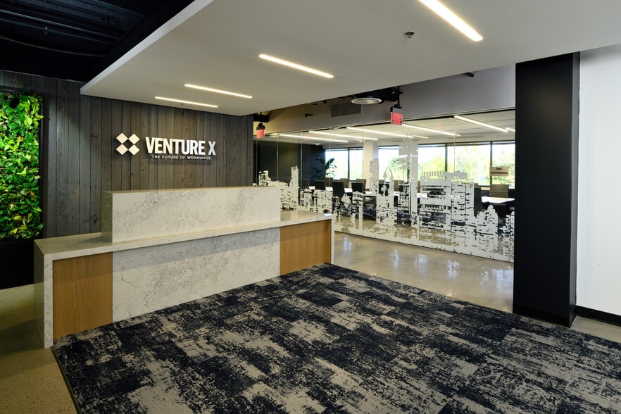 Primary Photo Of 570 Lake Cook Rd, Deerfield Coworking Space