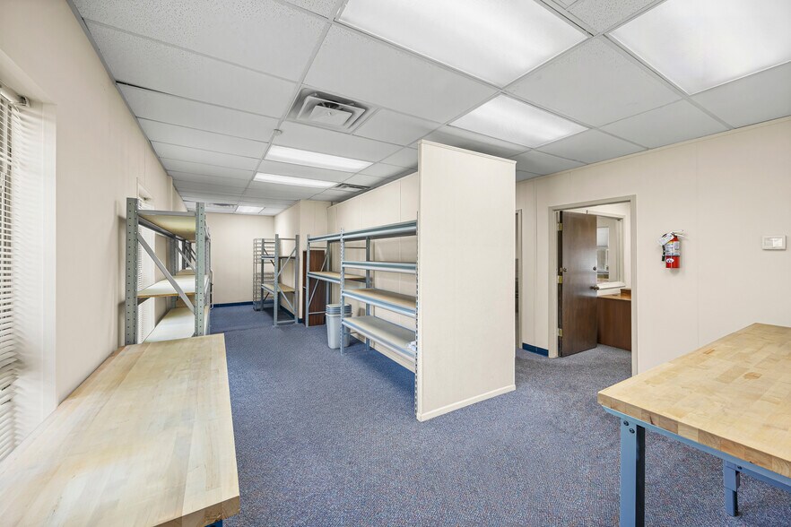 More Photos Of 105 Commercial Cir, Conroe Medical For Sale