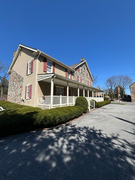 More Photos Of 5386 Chestnut St, Emmaus Storefront Retail Office For Lease