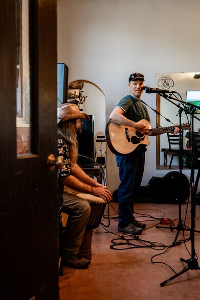 More Photos Of 5301 Terry St Terry St, Mosca Specialty For Sale