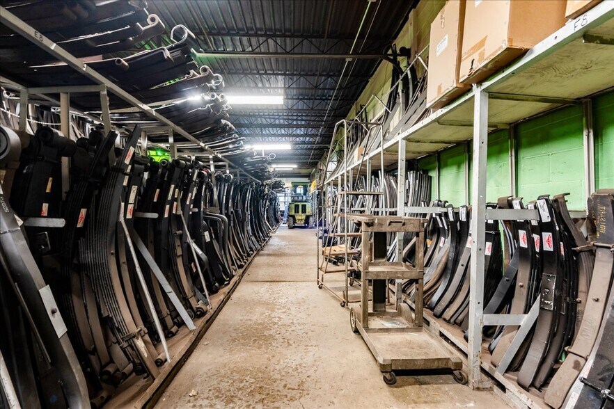 More Photos Of 368 Central Ave, Albany Auto Repair For Sale