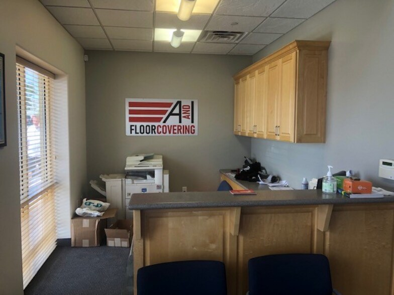More Photos Of 6531-6647 S Cottonwood St, Murray Light Manufacturing For Lease