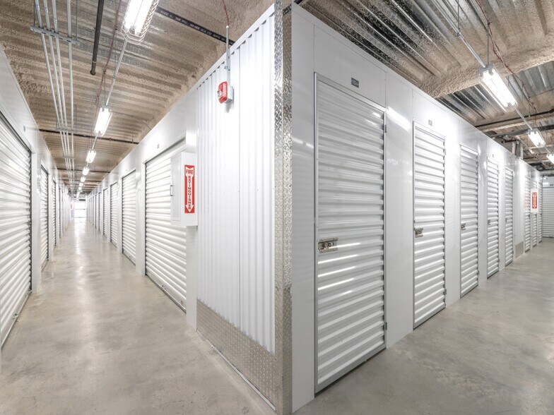 More Photos Of 1240 Mount Olivet Rd NE, Washington Self Storage For Sale