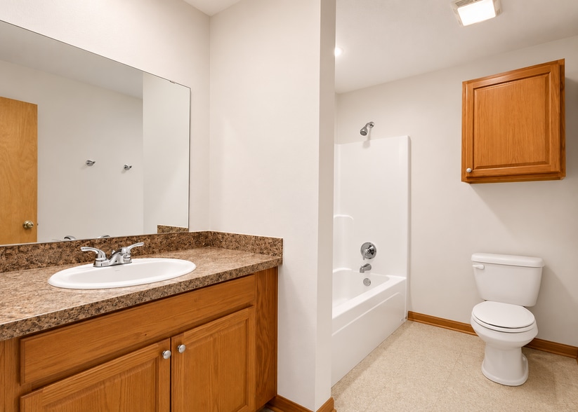 More Photos Of 2524 Crockett St, Lake Charles Apartments For Sale