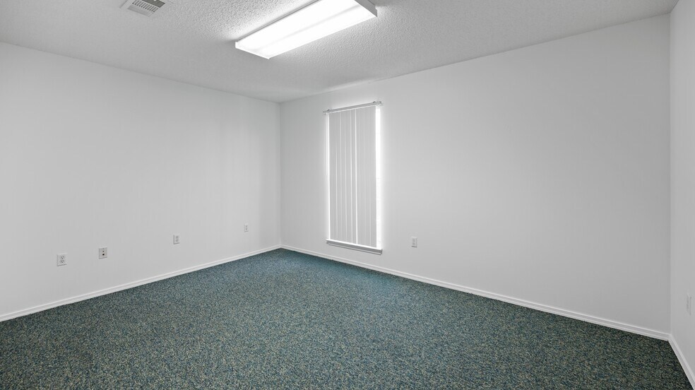 More Photos Of 4100 S Ferdon Blvd, Crestview Medical For Lease