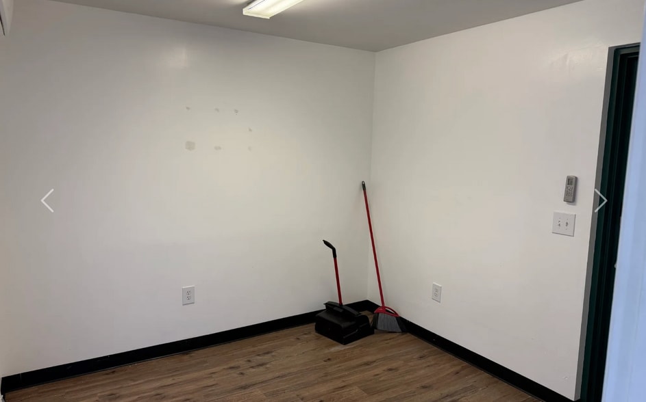 More Photos Of 3553 Azalea Ln, Micco Warehouse For Lease