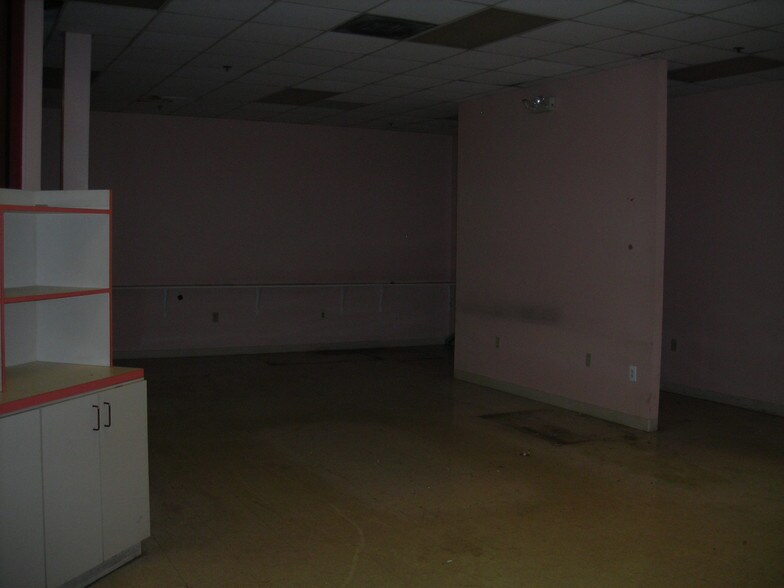 More Photos Of 4316 Markham St, Annandale Freestanding For Lease