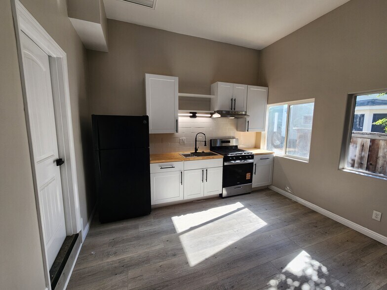 More Photos Of 3448 Cherokee Ave, San Diego Apartments For Sale