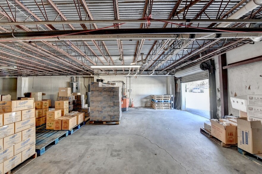 More Photos Of 2774 E Ponce De Leon Ave, Decatur Freestanding For Lease