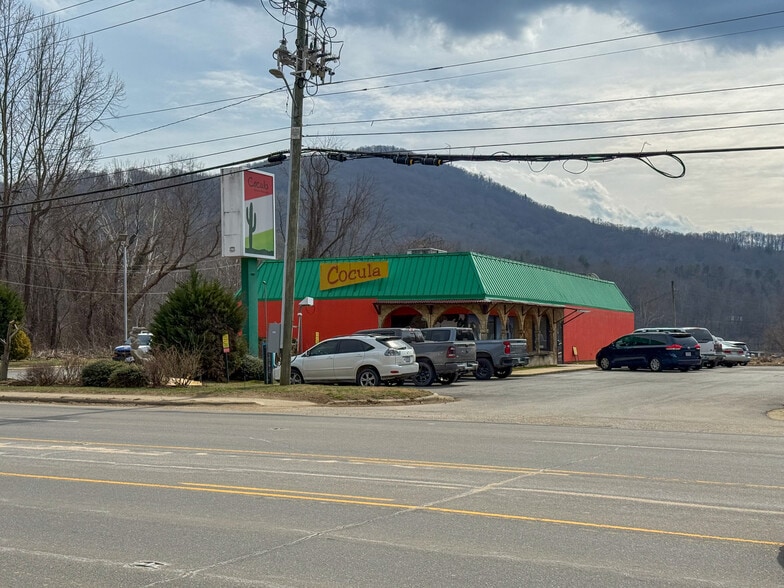 More Photos Of 1297 Tunnel Rd, Asheville Restaurant For Lease