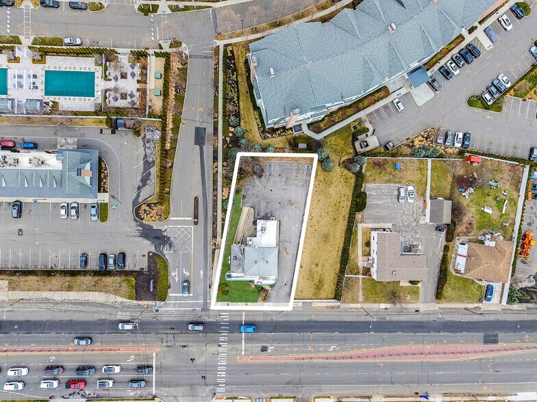 More Photos Of 777 Broadway, Amityville Restaurant For Sale