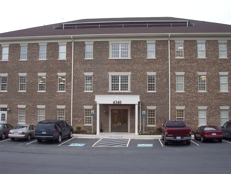 More Photos Of 4340 Prince William Pky, Woodbridge Office For Lease