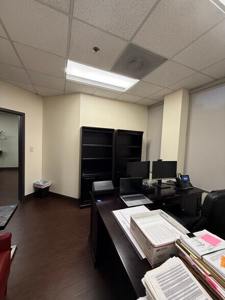 More Photos Of 221 NE Ivanhoe Blvd, Orlando Loft Creative Space For Lease