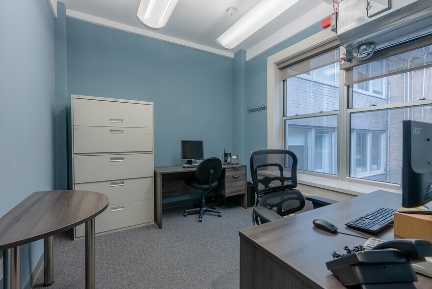 More Photos Of 104-110 E 40th St, New York Medical For Sale