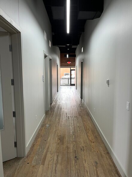 More Photos Of 208 S Johnson St, McKinney Office For Lease