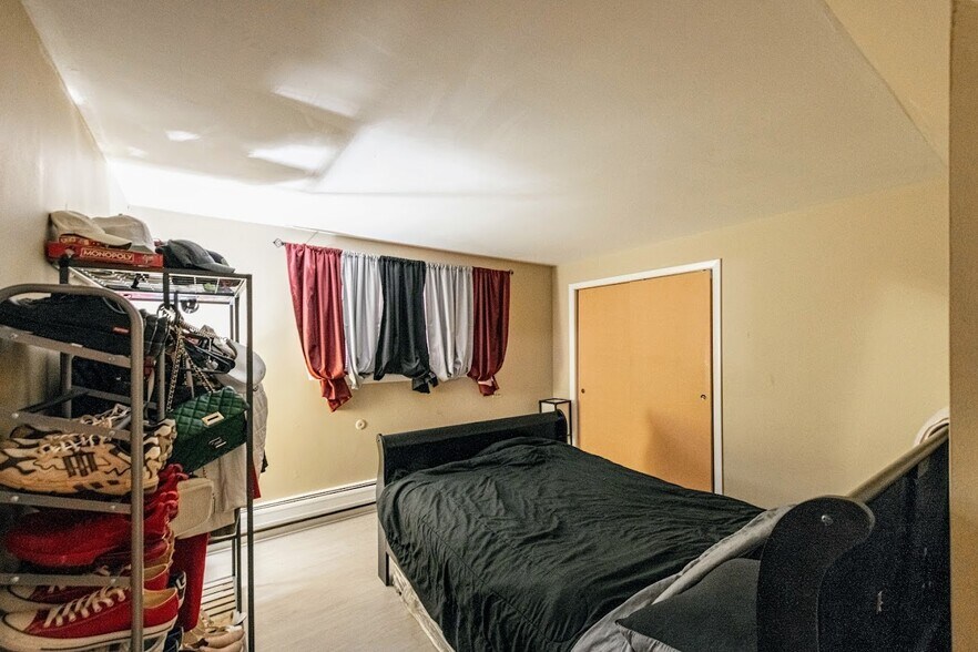 More Photos Of 1617 N 35th Ave, Melrose Park Apartments For Sale