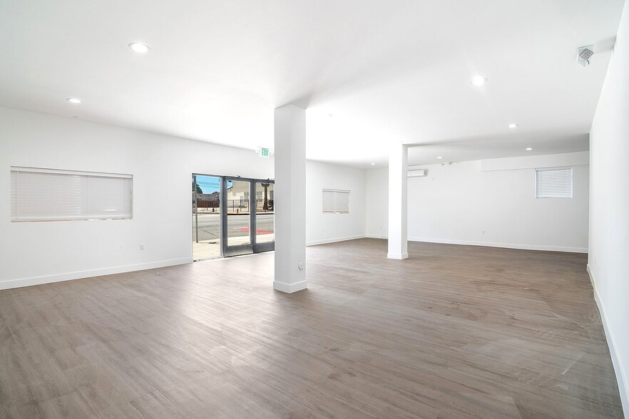 More Photos Of 1659 W Florence Ave, Los Angeles Freestanding For Lease