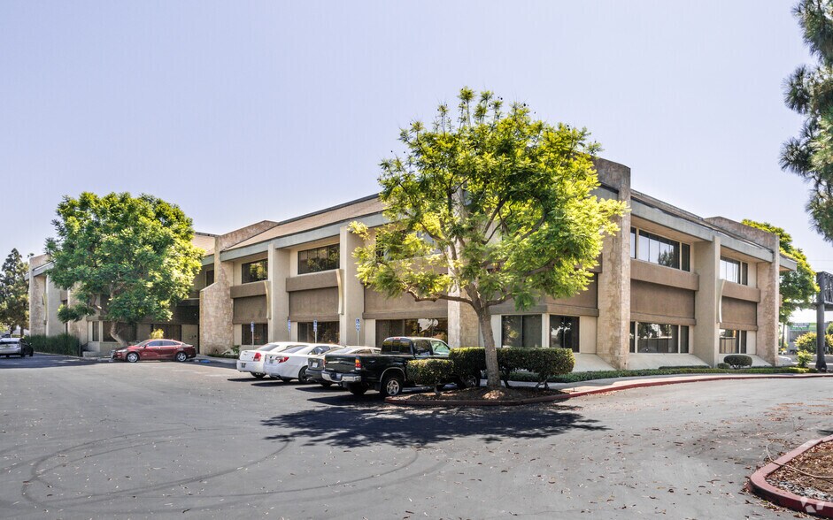 More Photos Of 1560 Brookhollow Dr, Santa Ana Office For Lease