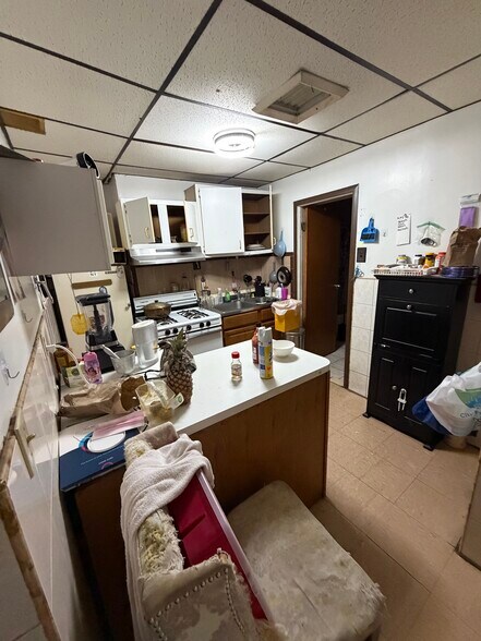 More Photos Of 70 Wilson Ave, Brooklyn Apartments For Lease