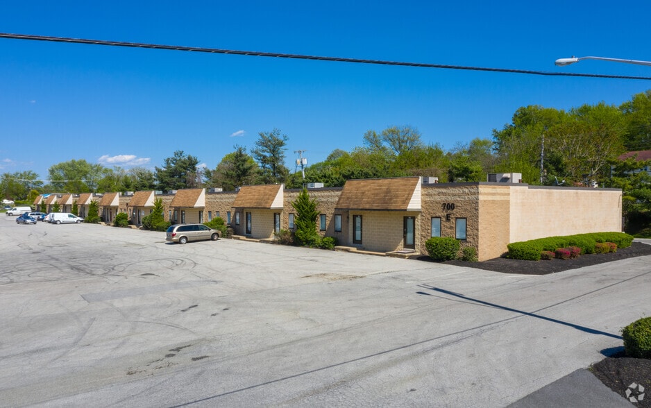 Primary Photo Of 700 Cornell Dr, Wilmington Light Distribution For Lease