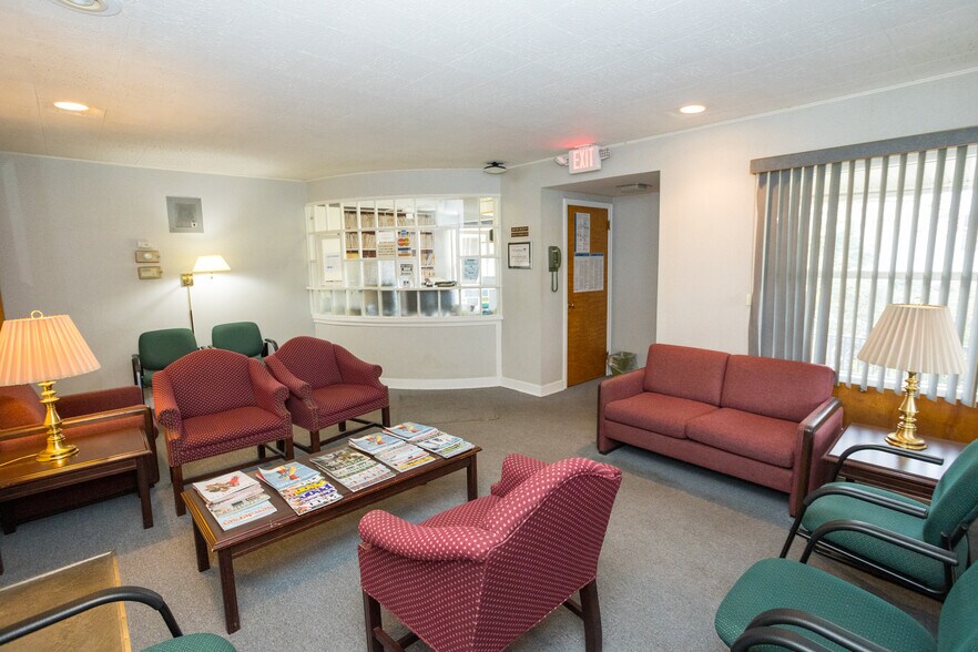 More Photos Of 73 Amboy Ave, Metuchen Medical For Sale