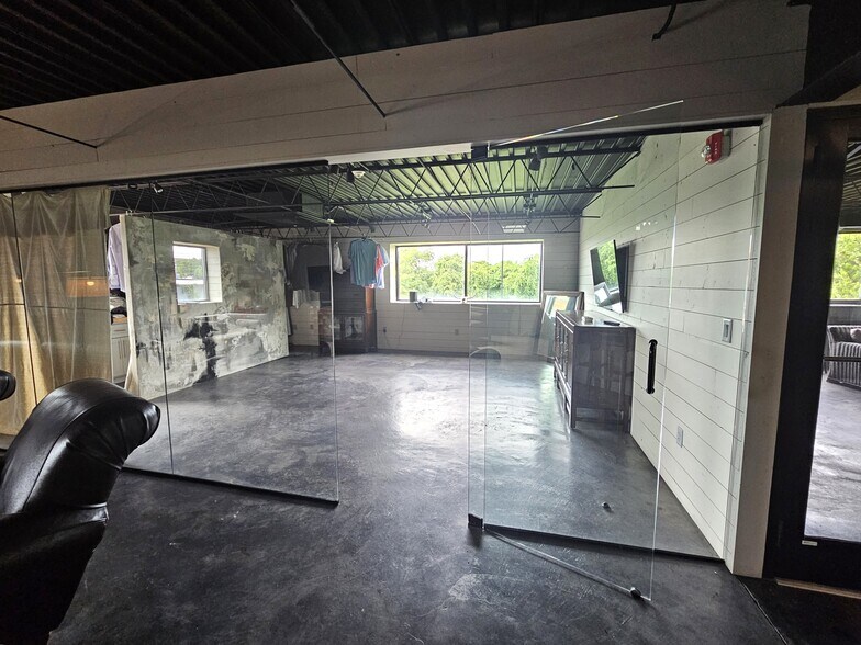 More Photos Of 1129 Baldwin St, Chattanooga Light Manufacturing For Sale