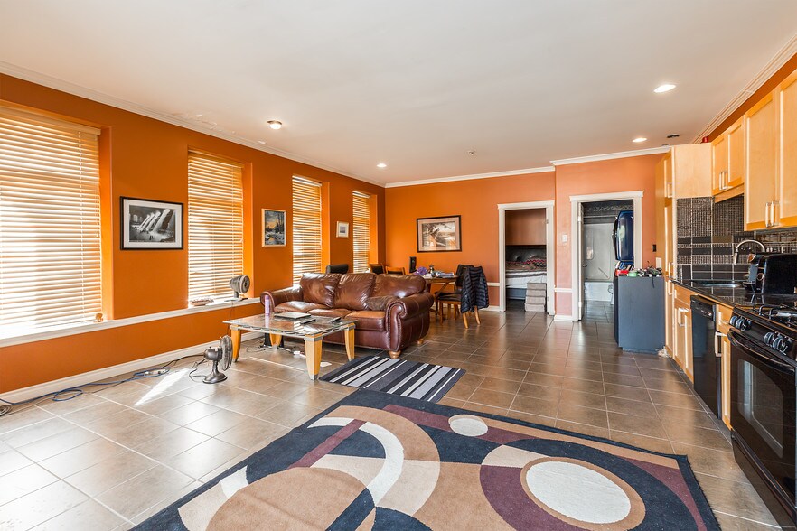 More Photos Of 122 5 St S, Lethbridge Apartments For Sale