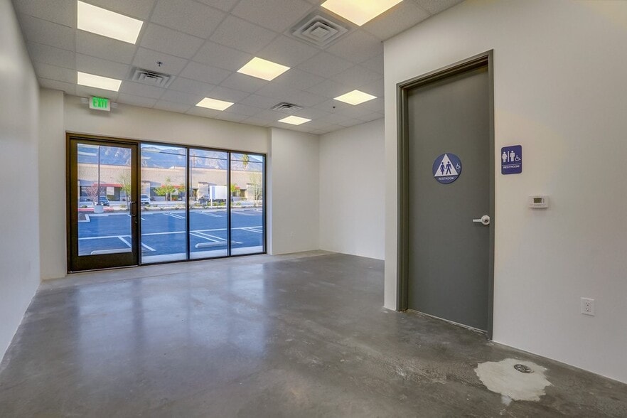 More Photos Of 238-256 W Chestnut Ave, Monrovia Warehouse For Lease