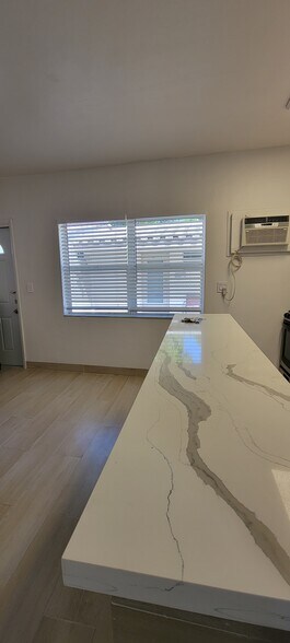 More Photos Of 1723 Liberty St, Hollywood Apartments For Sale