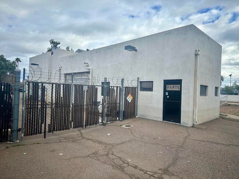 More Photos Of 1120 W Main St, Mesa Auto Repair For Lease