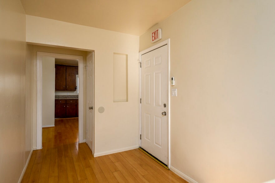 More Photos Of 7051-7053 3rd Ave, Los Angeles Storefront Retail Residential For Sale