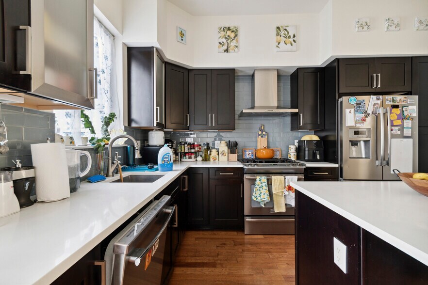 More Photos Of 1860 Frankford Ave, Philadelphia Storefront Retail Residential For Sale