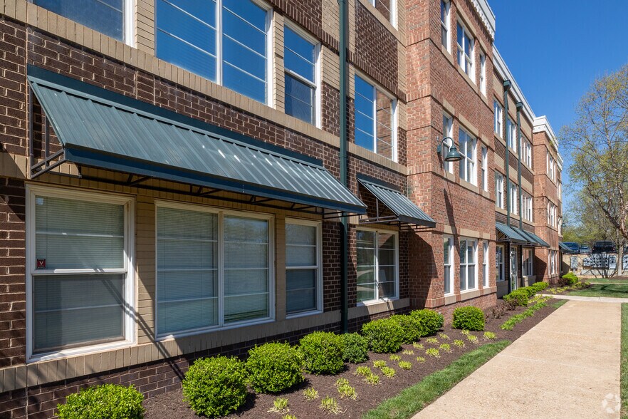 More Photos Of 44081 Pipeline Plz, Ashburn Office For Sale