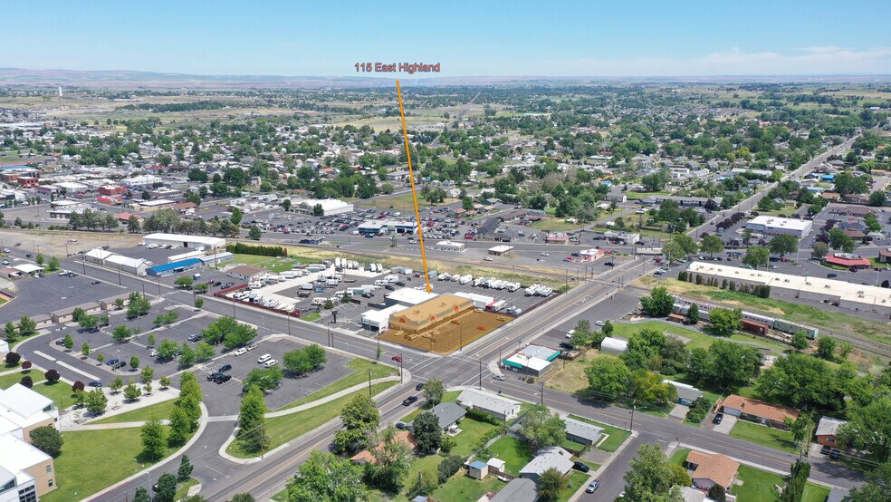 More Photos Of 115 E Highland Ave, Hermiston Storefront Retail Office For Lease