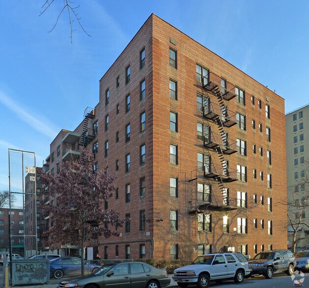More Photos Of 407 Beach 20th St, Far Rockaway Apartments For Sale