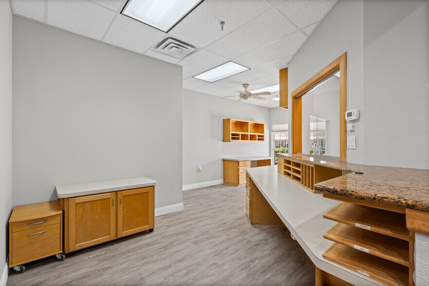 More Photos Of 6221 Colleyville Blvd, Colleyville Medical For Lease