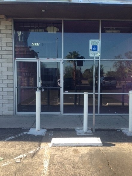 More Photos Of 4211 W Sahara Ave, Las Vegas Storefront Retail Office For Lease