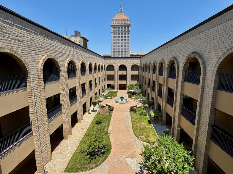 More Photos Of 1900 Mariposa Mall, Fresno Office For Lease