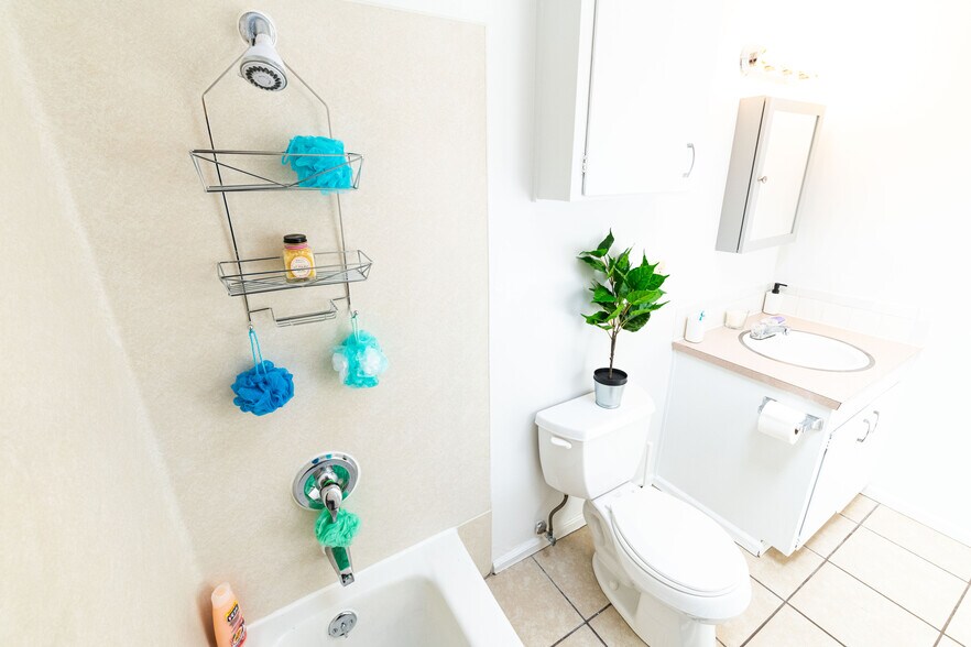 More Photos Of 619 1st Ave S, Kent Multifamily For Sale