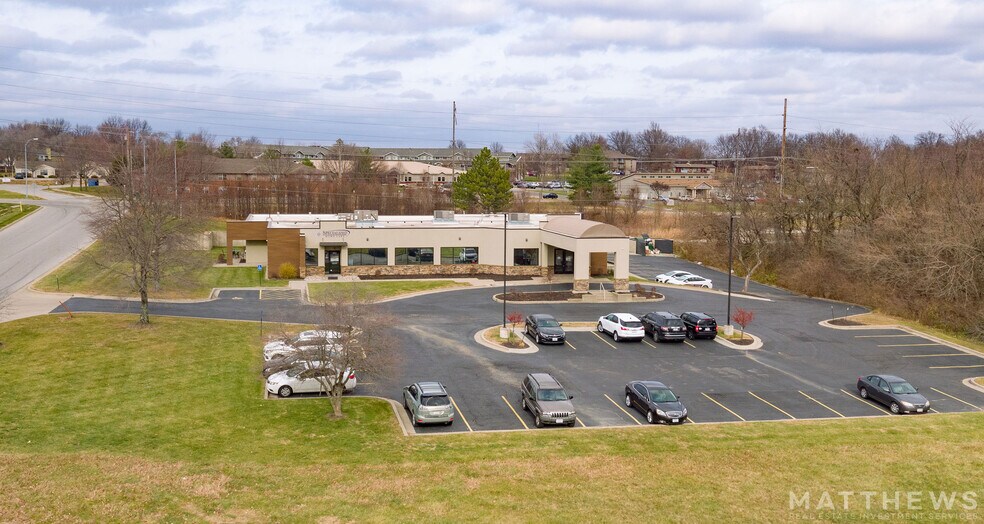 More Photos Of 2311 Redwood Ave, Independence Medical For Sale