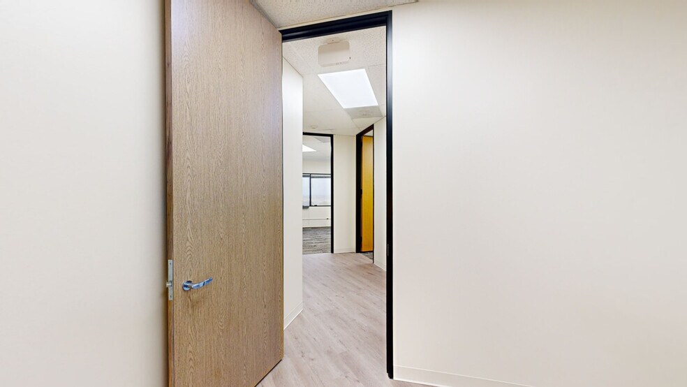 More Photos Of 4800 Sugar Grove Blvd, Stafford Office For Lease