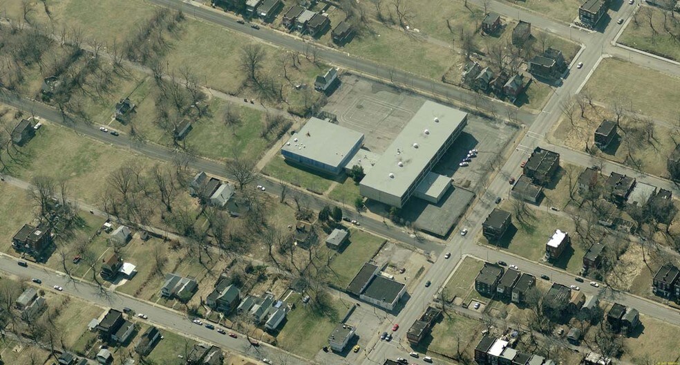 More Photos Of 5750 Lotus, Saint Louis Schools For Sale